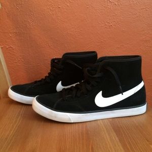 Nike Primo Suede Women's in Black