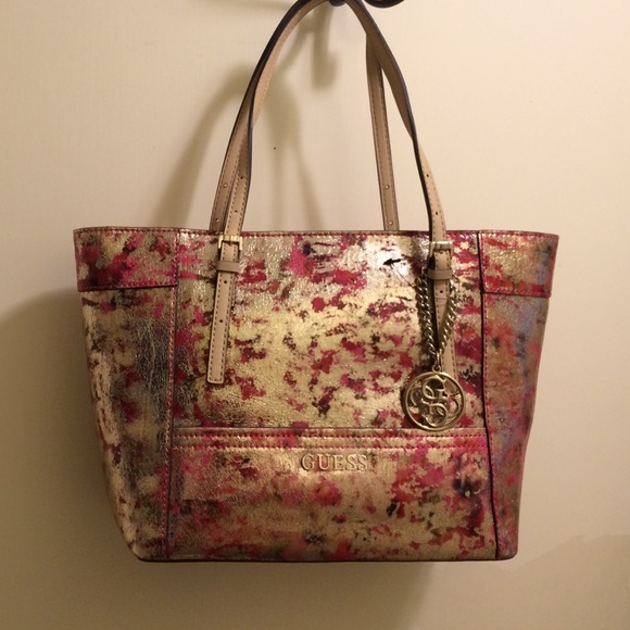 Brand New GUESS handbag