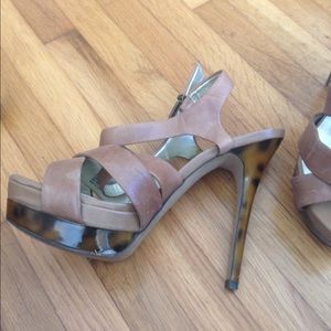 Jessica Simpson brown leather strapy heels!