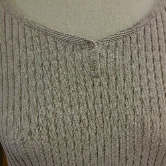 Gap Ribbed Tan Sweater - Picture 2 of 2