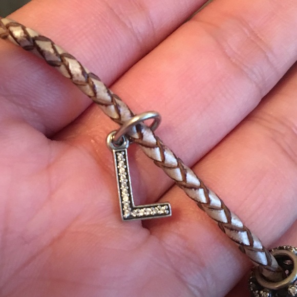 L pandora charm