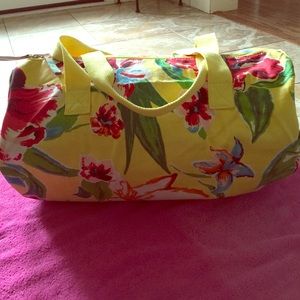 New Forever 21 floral duffle bag - size Med