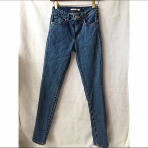 Levis 721 High Rise Skinny Jeans