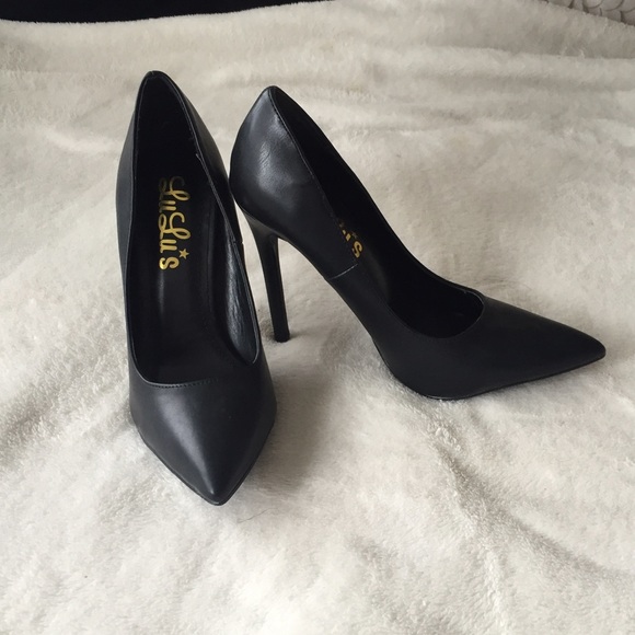 Brand New Black Pointy Heels