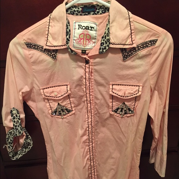 Brand new roar 3/4 sleeve western shirt.