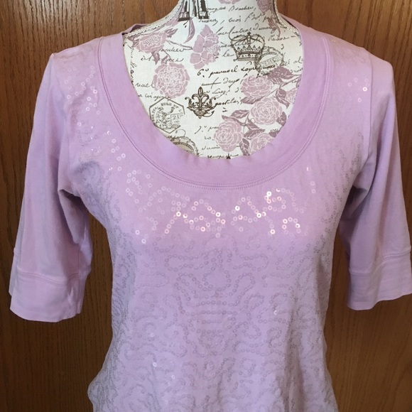 Adorable sequenced shirt - Picture 2 of 3