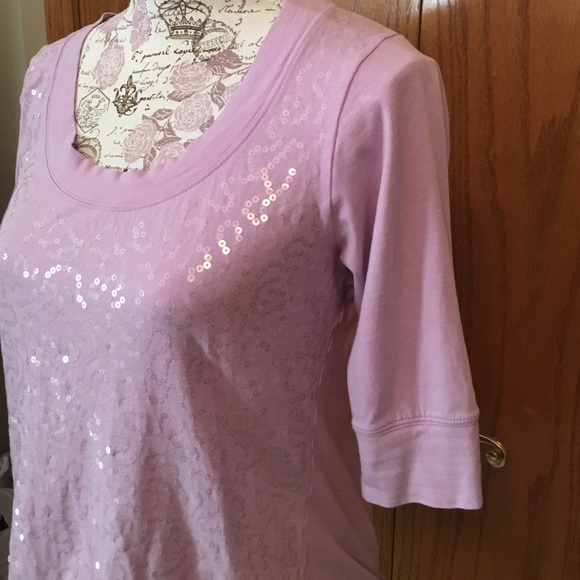 Adorable sequenced shirt - Picture 3 of 3