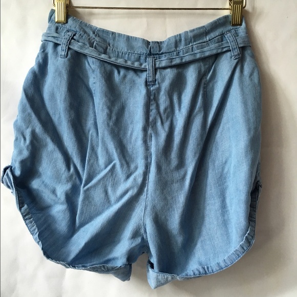 Chambray Shorts With Tie Front - Picture 2 of 4