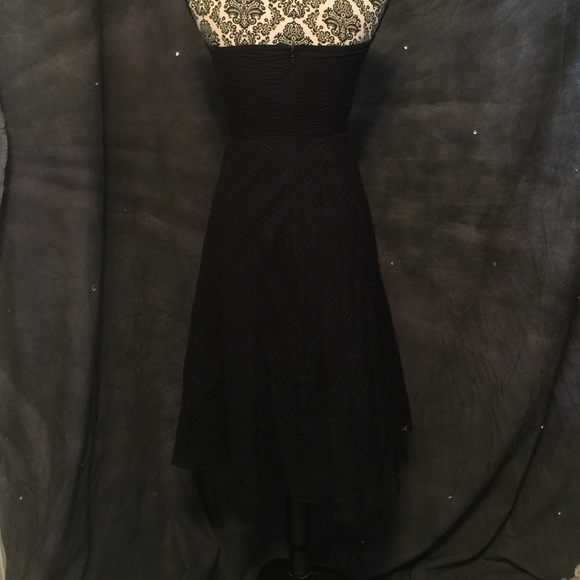 JCrew Strapless LBD Size. Fun crinkle material - Picture 3 of 4