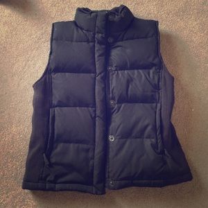 Black puffy vest
