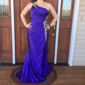 Size 6 Purple Prom dress - only worn once!