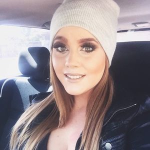 Meet your Posher, Annie