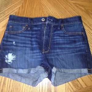 Never worn high wasted holister shorts