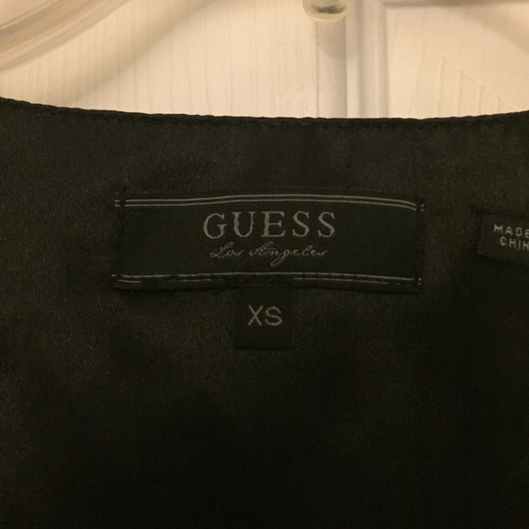 Guess Racerback🐯🦁 - Picture 3 of 4