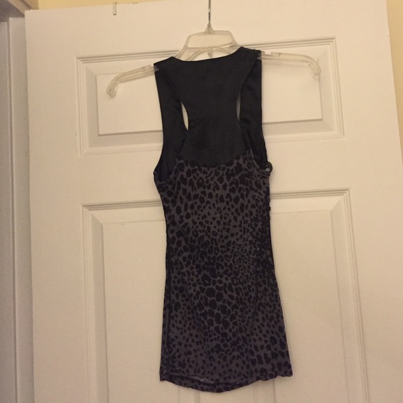 Guess Racerback🐯🦁 - Picture 4 of 4