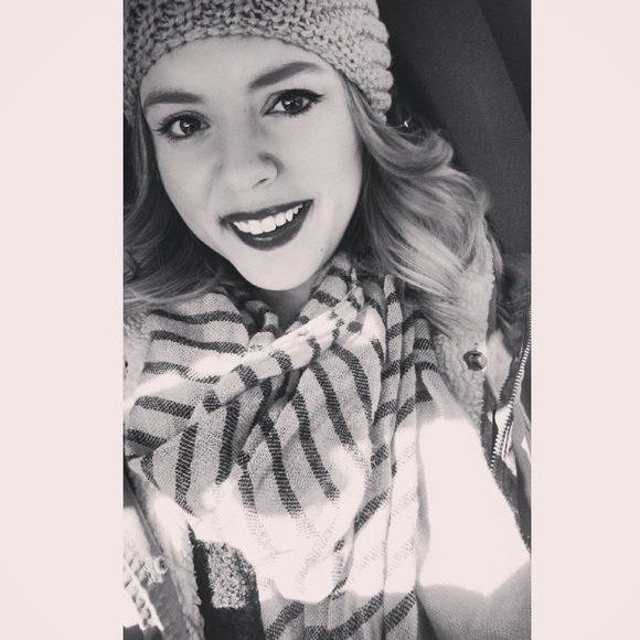 Meet your Posher, Alyssa