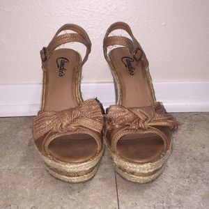 Candie's wedges