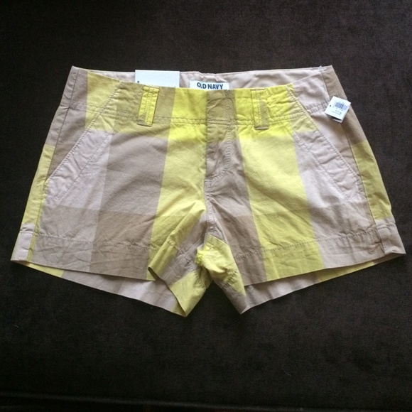 Old navy shorts 0