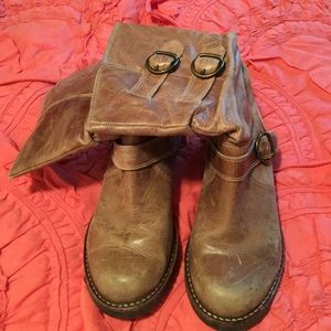 Size 7.5 gently used tan booties