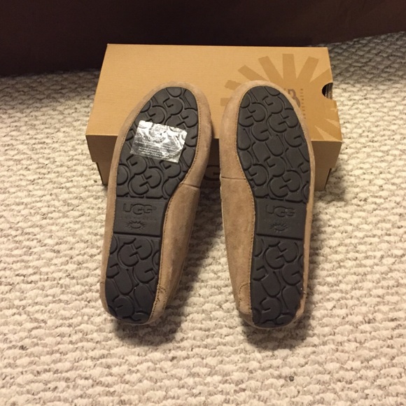 💯 Authentic Ugg Moccasins! - Picture 2 of 2