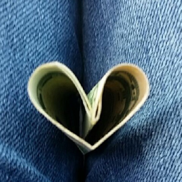 Meet your Posher, Leslie