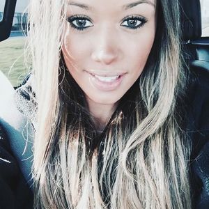 Meet your Posher, Candice