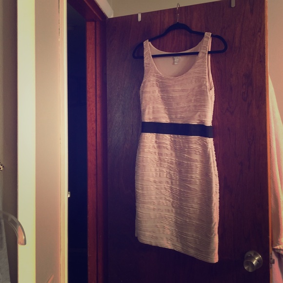 H&M dress - Picture 1 of 4