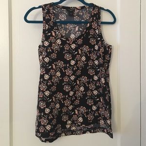 Brand new Ann Taylor tank! Size small!