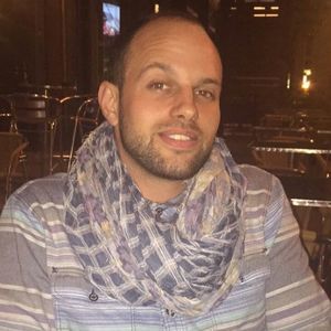 Meet your Posher, Troy