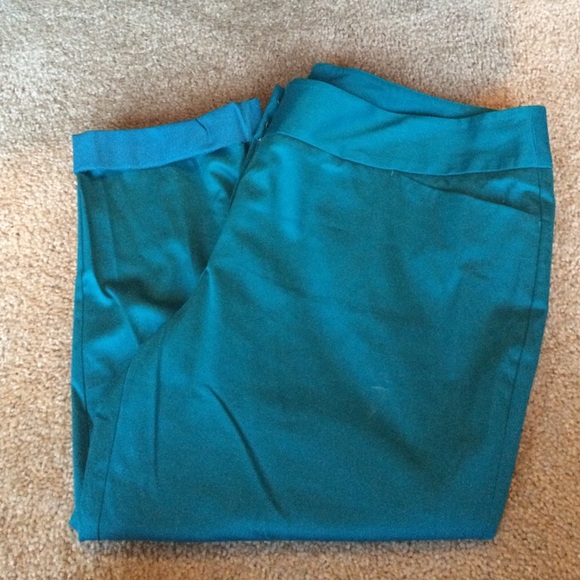 Worthington Pants - Teal worthington Capri pants