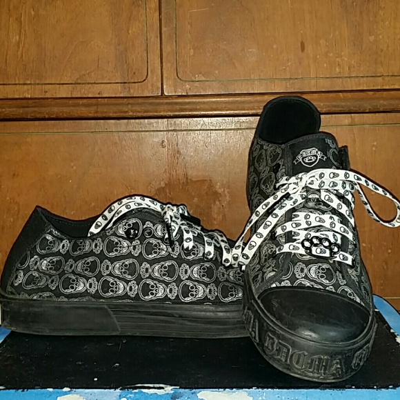 Rare KDCMA Shoes 10 Black Skulls Madden Brothers