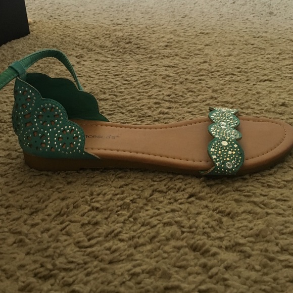 Sandals - Picture 3 of 3