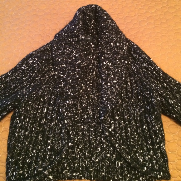 Marbled cropped sweater