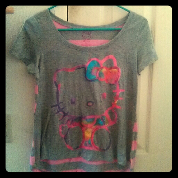 Hello Kitty shirt - Picture 1 of 2