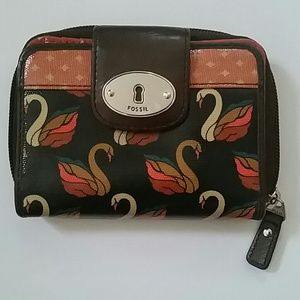 FOSSIL leather women's wallet, swan design.