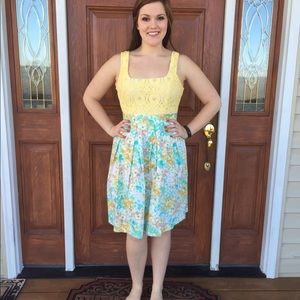 Size 9/10 beautiful spring dress - only worn once