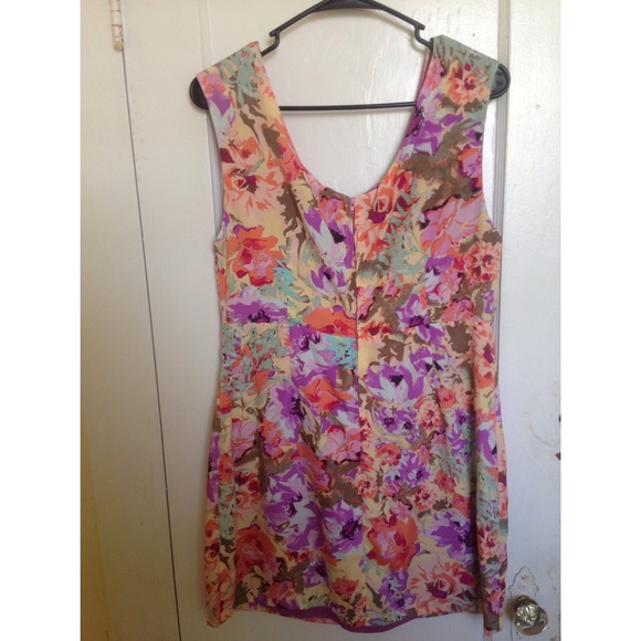 Minkpink - Picture 2 of 2