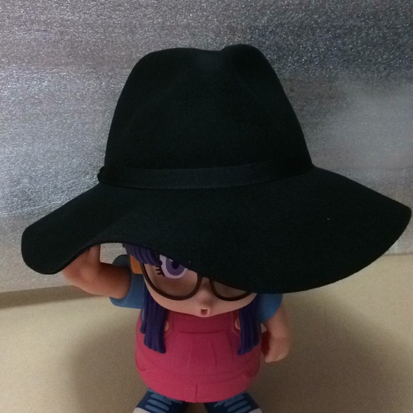 Brand New! August Hats Chain Fedora - Black