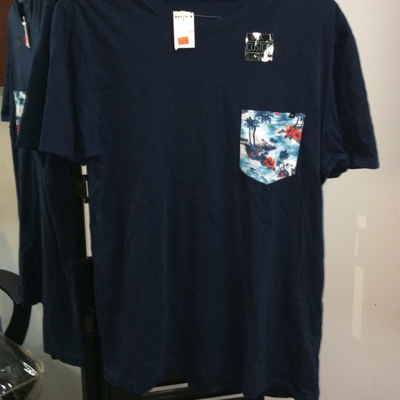 Tilly's Tops - Tillys pocket t-shirt