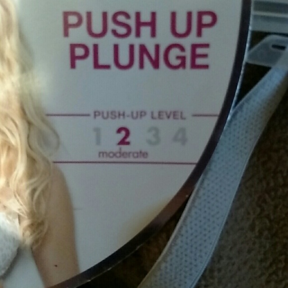 Smart and sexy plush up plunge push up level 2 - Picture 2 of 2