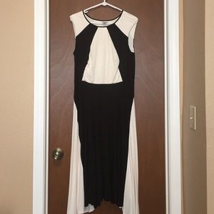 Sleeveless long asymmetrical dress