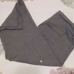 Liz Claiborne Sport Crop Pant