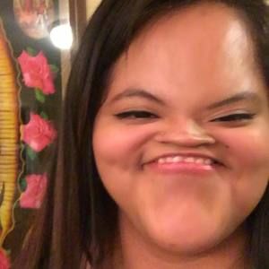 Meet your Posher, Yoali