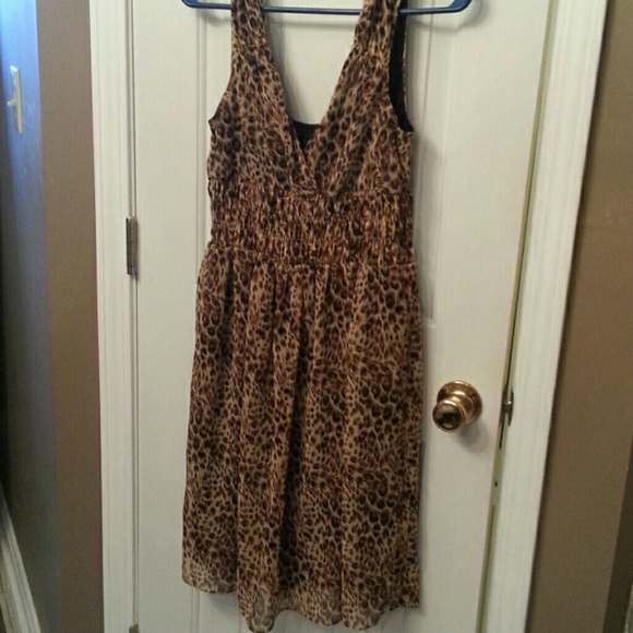 Super adorable leopard print dress