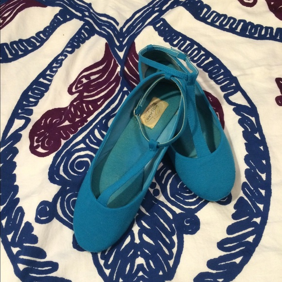 Aqua T-Strap Flats