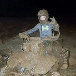 Meet your Posher, Chris