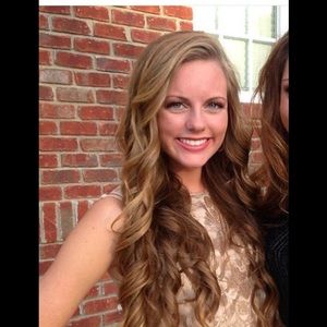 Meet your Posher, Melanie