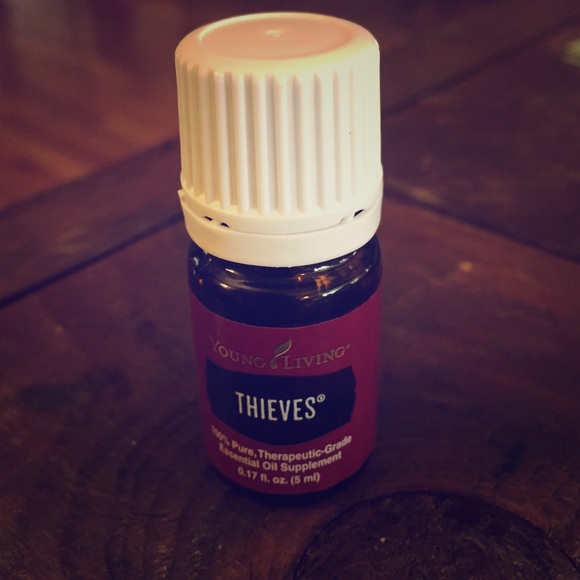 New unopened thieves Young Living Essential Oil 5m