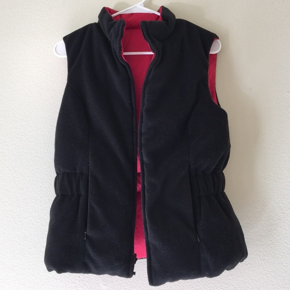 **SOLD** Vest - 100% reversible! - Picture 2 of 3