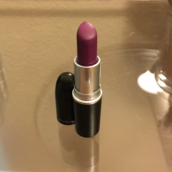 MAC Heroine lipstick